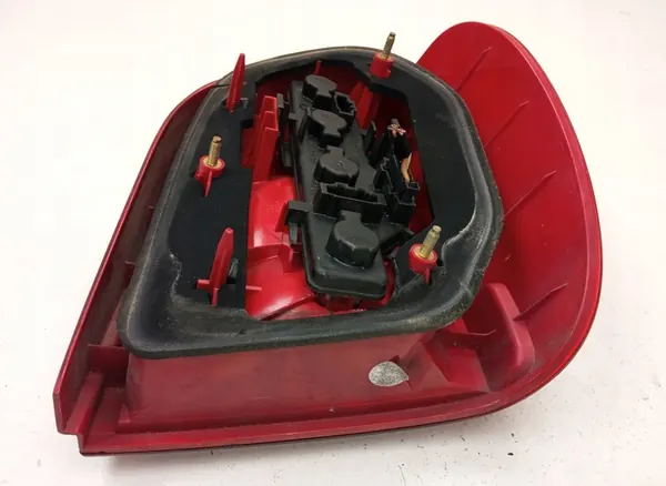 Luz Trasera Izquierda Volkswagen Polo image 6