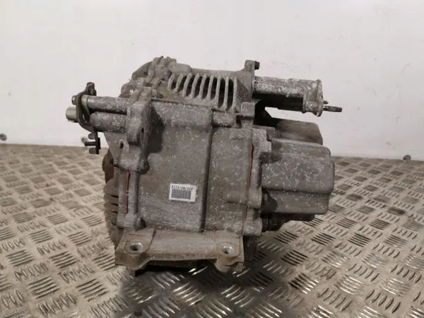 Lexus NX Bakaxel differential OEM FBZ4590 Begagnad image 4