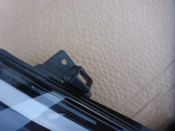 Peugeot 208 II LED DRL Höger Sida OEM 9851053980 image 7