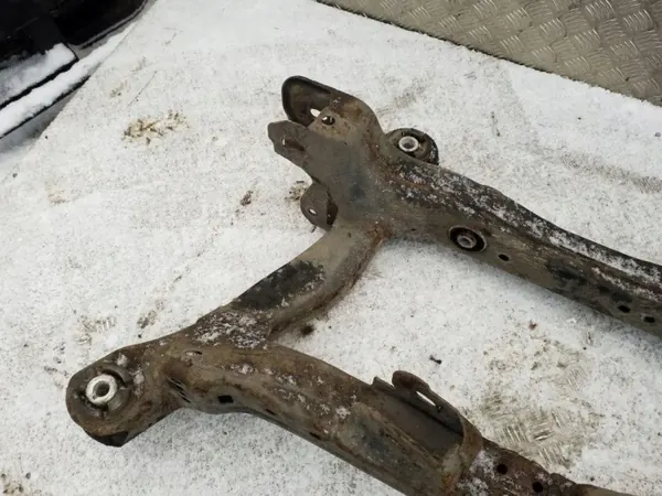 Jeep Cherokee takajouset OEM 04877381AF image 6