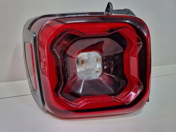 Lámpara trasera izquierda Jeep Renegade Lift Europa 52087957 image 4