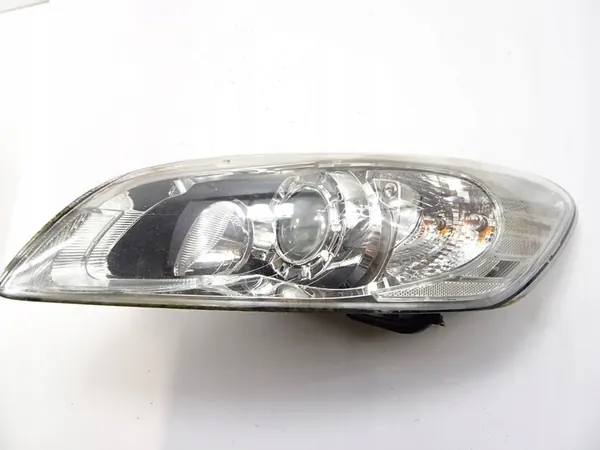 Vasen etuvalo Volvo C30 LIFT 09-12 ANGLIK image 5