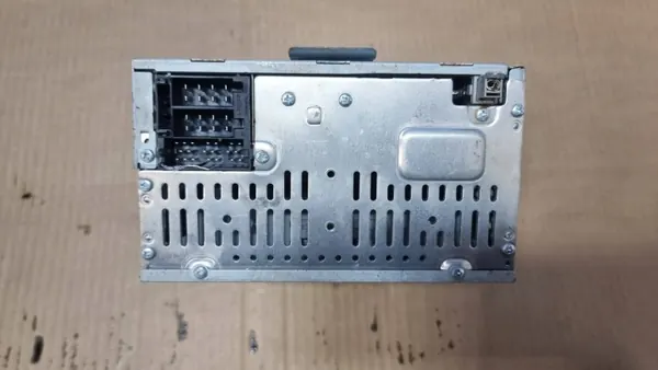 Kia Soul Radio OEM 961402K406ALK - MP3 Bluetooth image 3