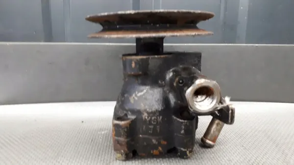 Bomba de direção assistida Hyundai H100 2.4 57100-43003 image 2