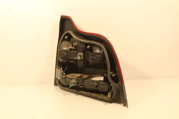 Feu Arrière Gauche Volvo S60 I 2.4 OEM E11084 image 4
