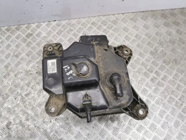 Bomba de Tanque AdBlue Nissan OEM 204115JU2A - Usado image 2