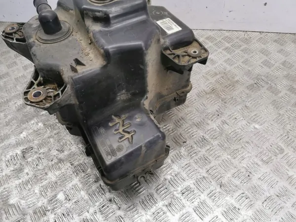 Bomba de Tanque AdBlue Nissan OEM 204115JU2A - Usado image 6