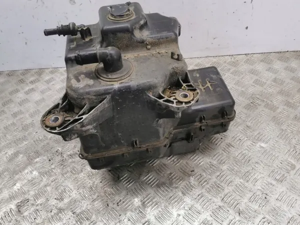 Bomba de Tanque AdBlue Nissan OEM 204115JU2A - Usado image 7