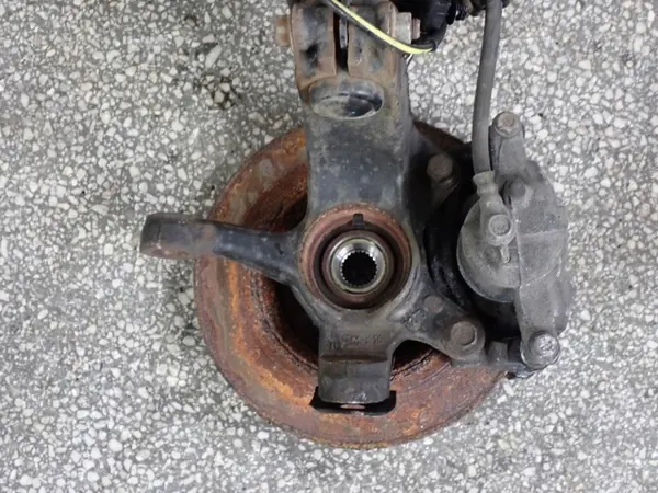 Mangona esquerda OEM 48520-0H070 Toyota Aygo image 5