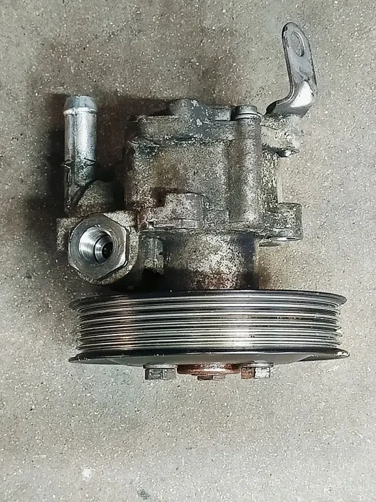 Bomba de direção assistida BMW E90 E91 E92 E93 N57 3.0D OEM image 4