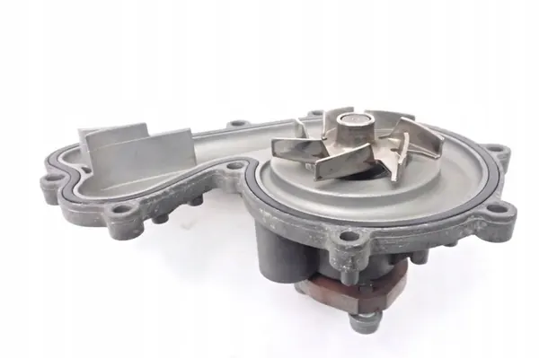 Vattenpump Audi Q7 4L A6 C7 A7 3.0 TDI 059121005T image 4