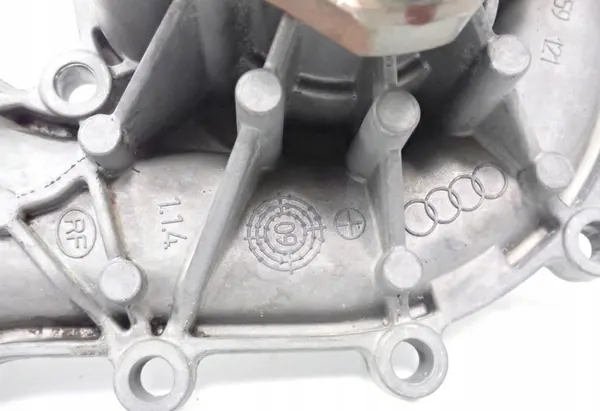 Vattenpump Audi Q7 4L A6 C7 A7 3.0 TDI 059121005T image 8