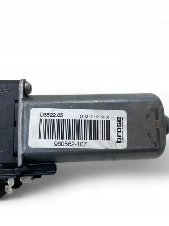 Mercedes-Benz GLS X166 Sitzmotor OEM 960562107 image 8