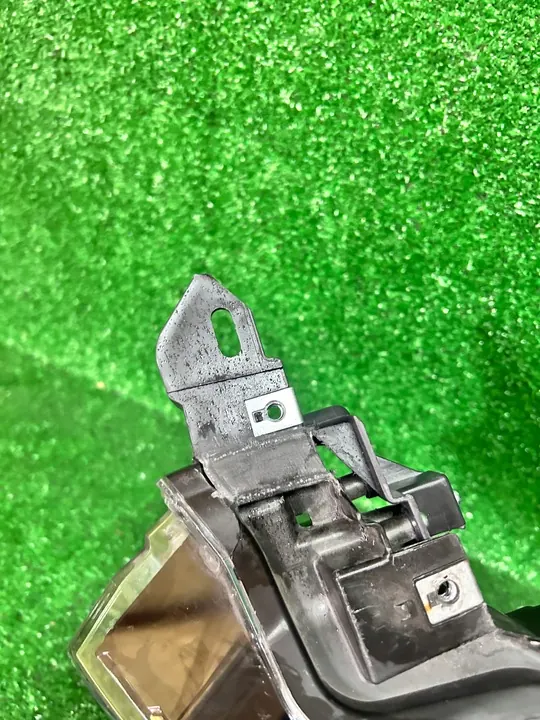 Faros delanteros izquierdo Toyota C-HR 2016- image 2