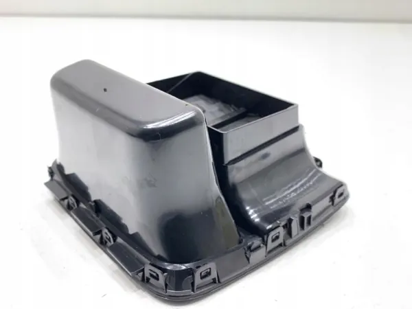 OEM 5E3819203D taka-ilmaventtiili Skoda Octavia IV:lle image 3