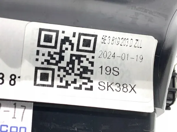 OEM 5E3819203D taka-ilmaventtiili Skoda Octavia IV:lle image 5