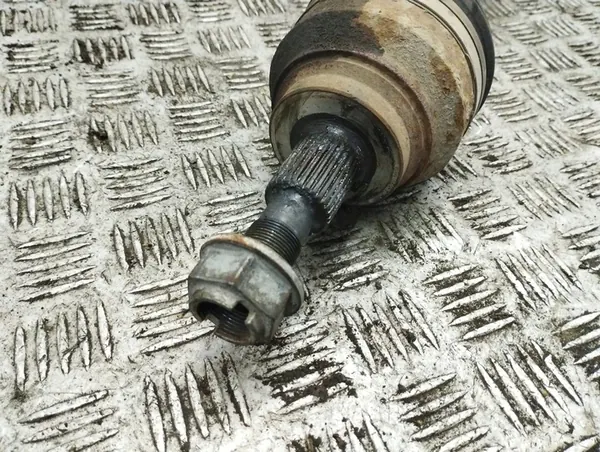 Mercedes-Benz ML W164 2010 Främre halvmuff vänster image 4