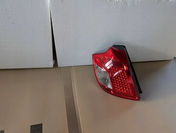 Luz Trasera Izquierda Kia Ceed HB Lift 2009-2012 OEM image 2