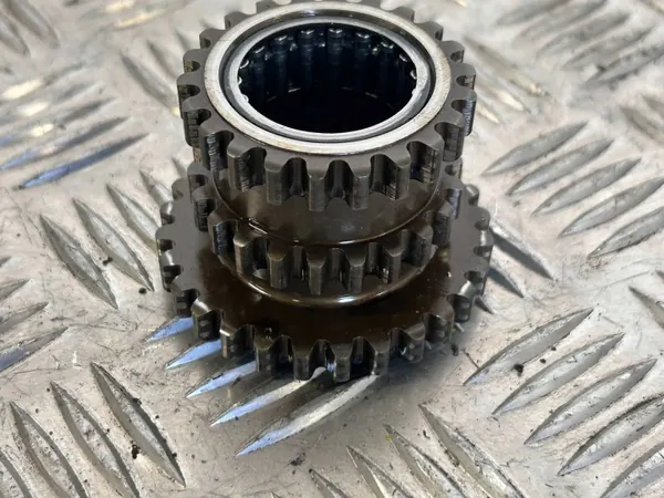 Maserati Levante jakoketjun hammaspyörä OEM 630137 image 3