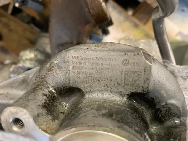 Turbo VW Seat Škoda Audi 1.4 TSI 04E145721S image 3