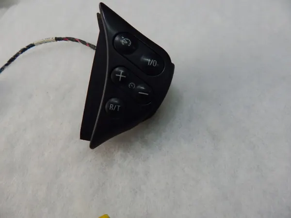 BMW E36/E38/E39 ennen kasvojenkohotusta vakionopeudensäädin-näppäimet image 5