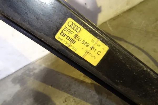 Vasen takaluukku Audi A4 (8EC, B7) 8E0839461C image 3