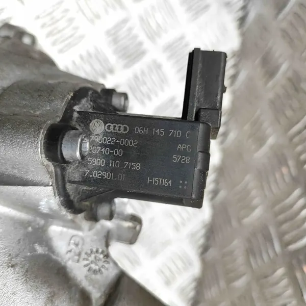 Turboahdin OEM 06H145710C Audi A3 Sportbackille image 10