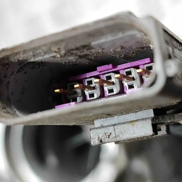Turboahdin OEM 06H145710C Audi A3 Sportbackille image 5