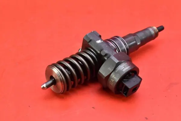 Ruiskutuspumppu OEM 038130073AA VW Passat B5 1.9 TDI:lle image 5