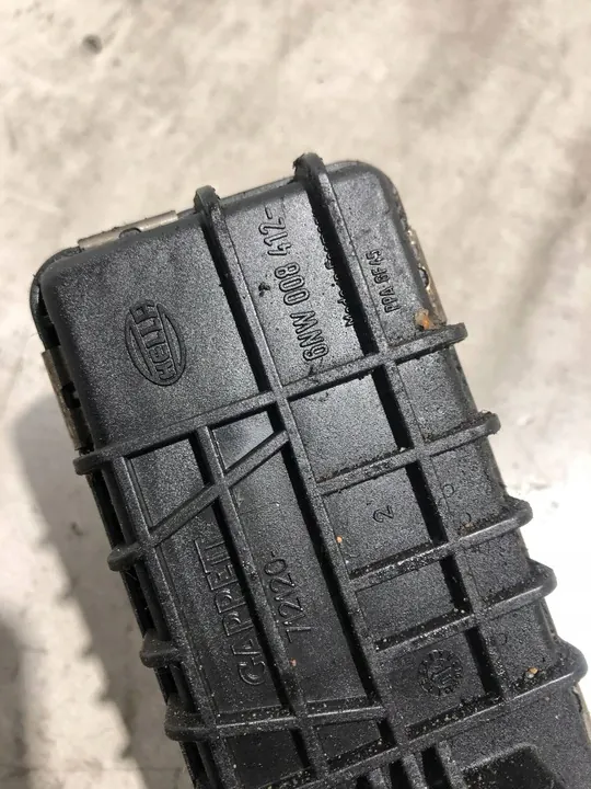 BMW OE 6NW008412 Contrôleur de turbocompresseur image 2