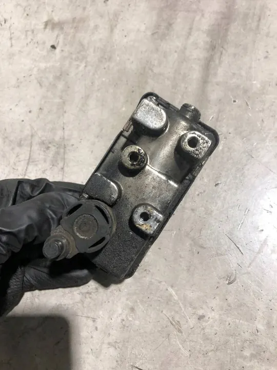 BMW OE 6NW008412 Contrôleur de turbocompresseur image 5