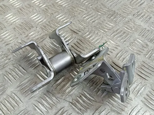 Paumelles de porte arrière OEM FOB34957 pour Dodge Durango 2018 image 3