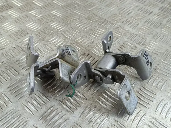 Paumelles de porte arrière OEM FOB34957 pour Dodge Durango 2018 image 4