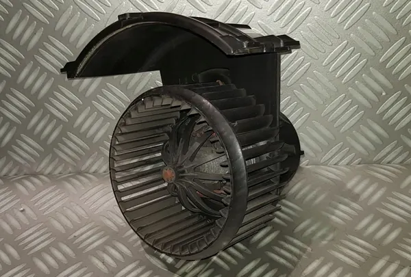 VW MULTIVAN T5 CARAVELLE Motor do Ventilador 7H5820021B image 4