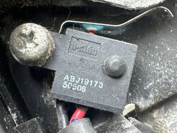 Trava do capô Mazda 6 2006 ABJ19173 image 4