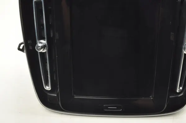 Volvo XC40 Navigation Display Screen 32316630 image 3