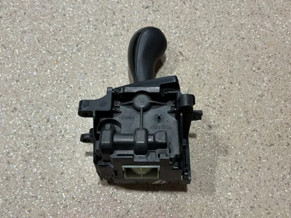 Palanca de cambios BMW M4 F82 F83 OEM 7848611 image 9