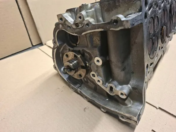 Bujía de precalentamiento derecha OEM 1057354AS Audi A8 Q7 image 8