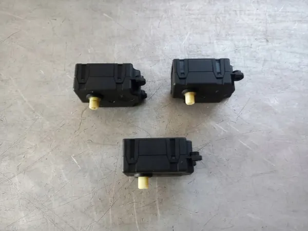 Lämmitysmoottori OEM 1.82.010.45000 Citroenille image 3