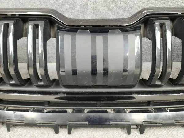 Front Bumper Grille Skoda Kodiaq 2021-2024 OEM 565853653A image 2