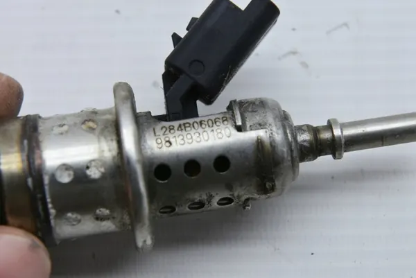 Inyector AdBlue OEM 9813930180 para Peugeot 308 image 4
