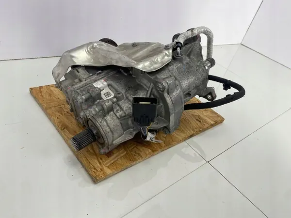 Reductor del eje delantero OEM LX677L486JApinya Ford image 5