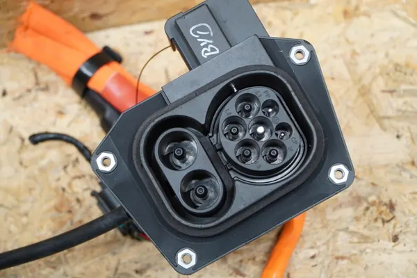 Latauspistoke B2-DSIEC3m-EV200S32 BYD Seal image 3