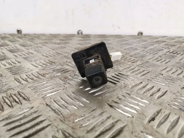 Caméra de recul Subaru OEM FBZ3658 - Occasion image 2