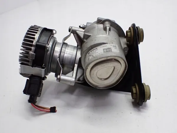 Rempomp OEM 0132018034 voor VW Golf VII image 4