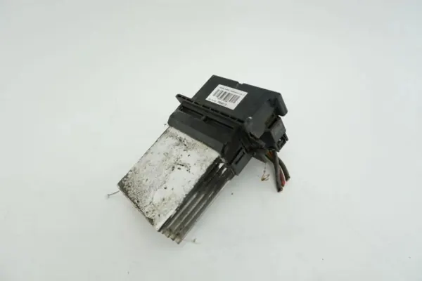 Puhallinvastus OEM 304148 Renault Clio II:lle 2003-2005 image 2