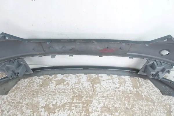 Parachoques delantero Skoda Fabia III OEM 6V0807221 - Usado image 9