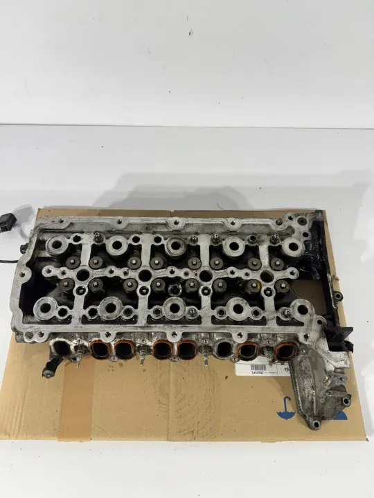 Jaguar F-PACE 2.0D Cylinderhuvud OEM PBG4D3-6090-AC image 2