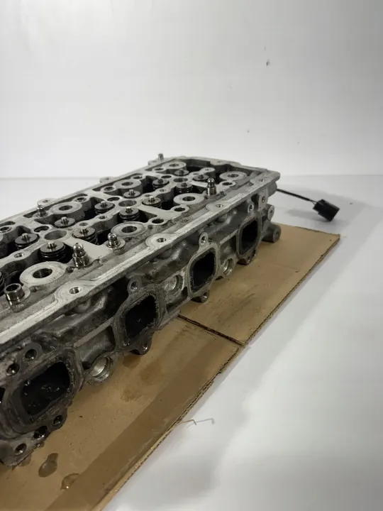 Jaguar F-PACE 2.0D Cylinderhuvud OEM PBG4D3-6090-AC image 7
