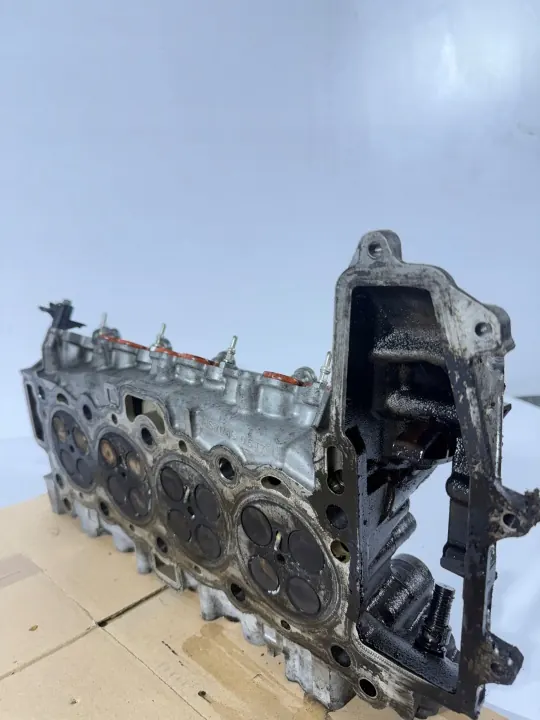 Jaguar F-PACE 2.0D Cylinderhuvud OEM PBG4D3-6090-AC image 8
